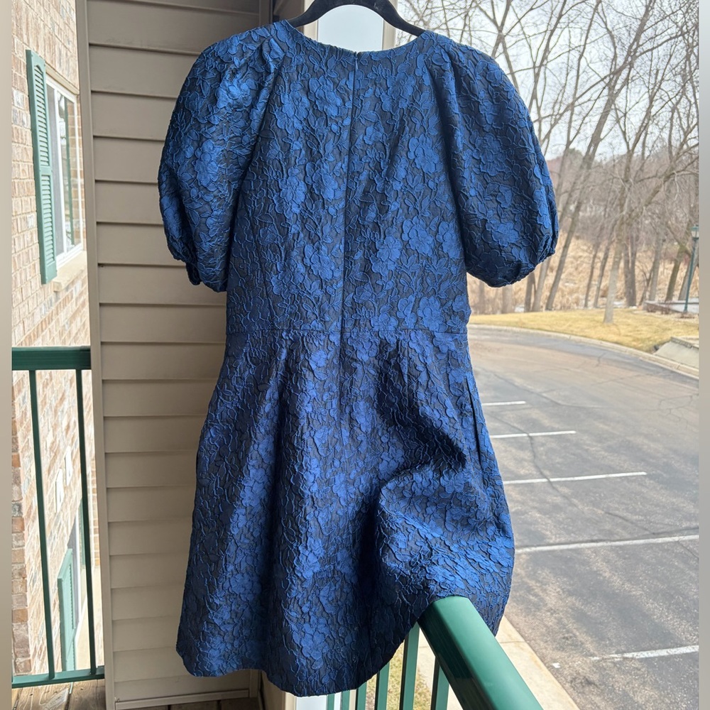 🆕✨ Vince Camuto Blue Floral Jacquard Dress Size 10 A-Line Elegant Occasion Chic - Picture 4 of 16